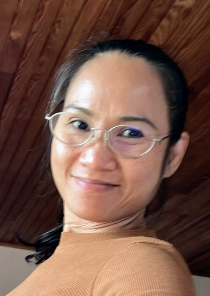Thipnithipha Huangnam headshot